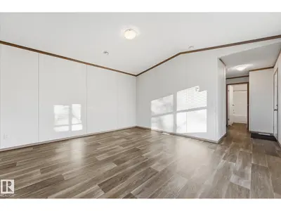 Interior photo 4 of 242 305 Calahoo Road