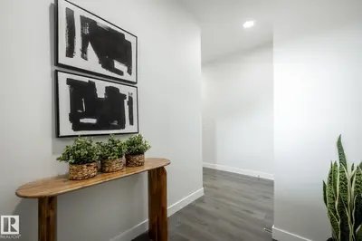 Interior photo 2 of 5017 Cawsey LI SW