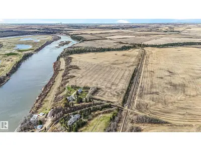 Interior photo 4 of Old Fort Trail Lamoureux DR