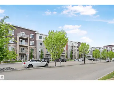 Interior photo 2 of #405 812 WELSH DR SW