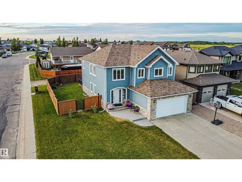 3719 lakeshore DR, Bonnyville Town - $549,900