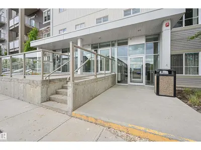 Interior photo 3 of #108 812 WELSH DR SW