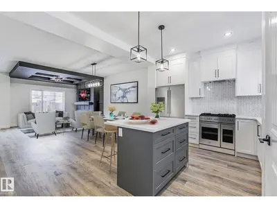 Interior photo 1 of 9825 107A AV