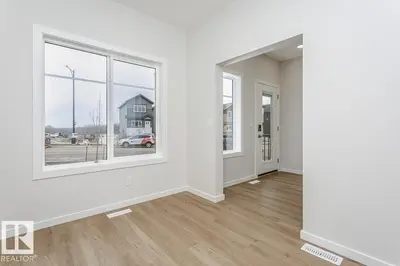 Interior photo 4 of 4297 KINGLET DR NW