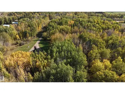 Interior photo 3 of TWP 493 RR 75