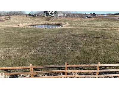 Interior photo 3 of 210-50125 RGE RD 233