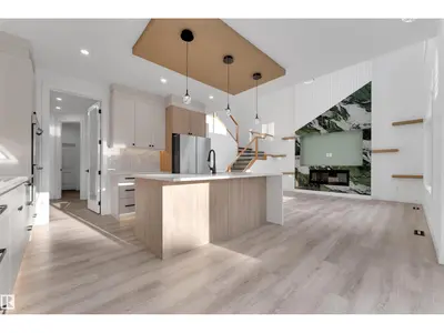 Interior photo 4 of 6415 29 ST NE