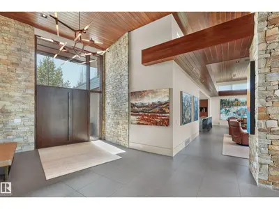 Interior photo 4 of 112 WESTBROOK DR NW