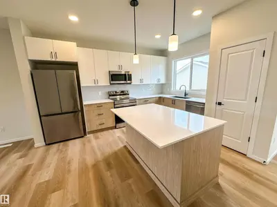 Interior photo 3 of 107 BRICKYARD DR