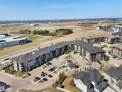 Interior photo 4 of #216 3315 JAMES MOWATT TR SW