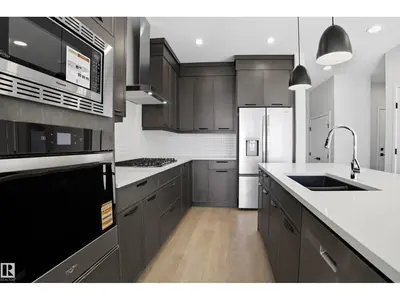 Interior photo 2 of 5669 HAWTHORN WY SW