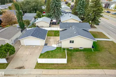 Interior photo 3 of 9701 100