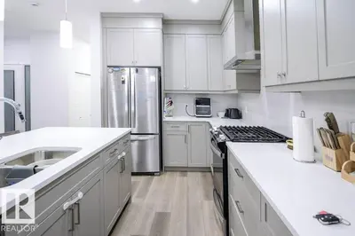 Interior photo 2 of 129 PAISLEY GATE GA SW