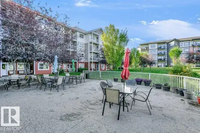 Interior photo 1 of #220 8802 SOUTHFORT DR