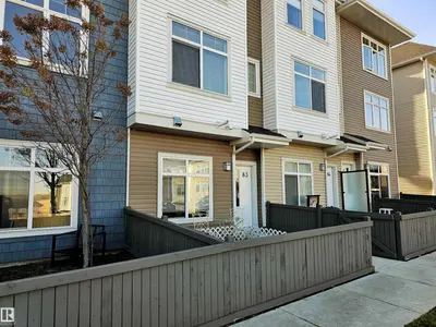 Interior photo 2 of #83 600 BELLEROSE DR