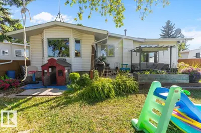 Interior photo 2 of 8 BEAVERHILL DR