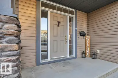 Interior photo 3 of 827 SOUTHFORK GR