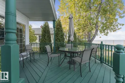 Interior photo 4 of 607 LAKESHORE DR