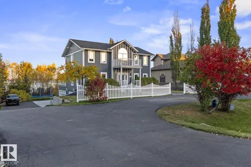 1512 Horseshoe Bay ES, Cold Lake - $1,050,000