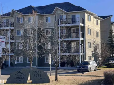 Interior photo 1 of #302 6921 199 ST NW