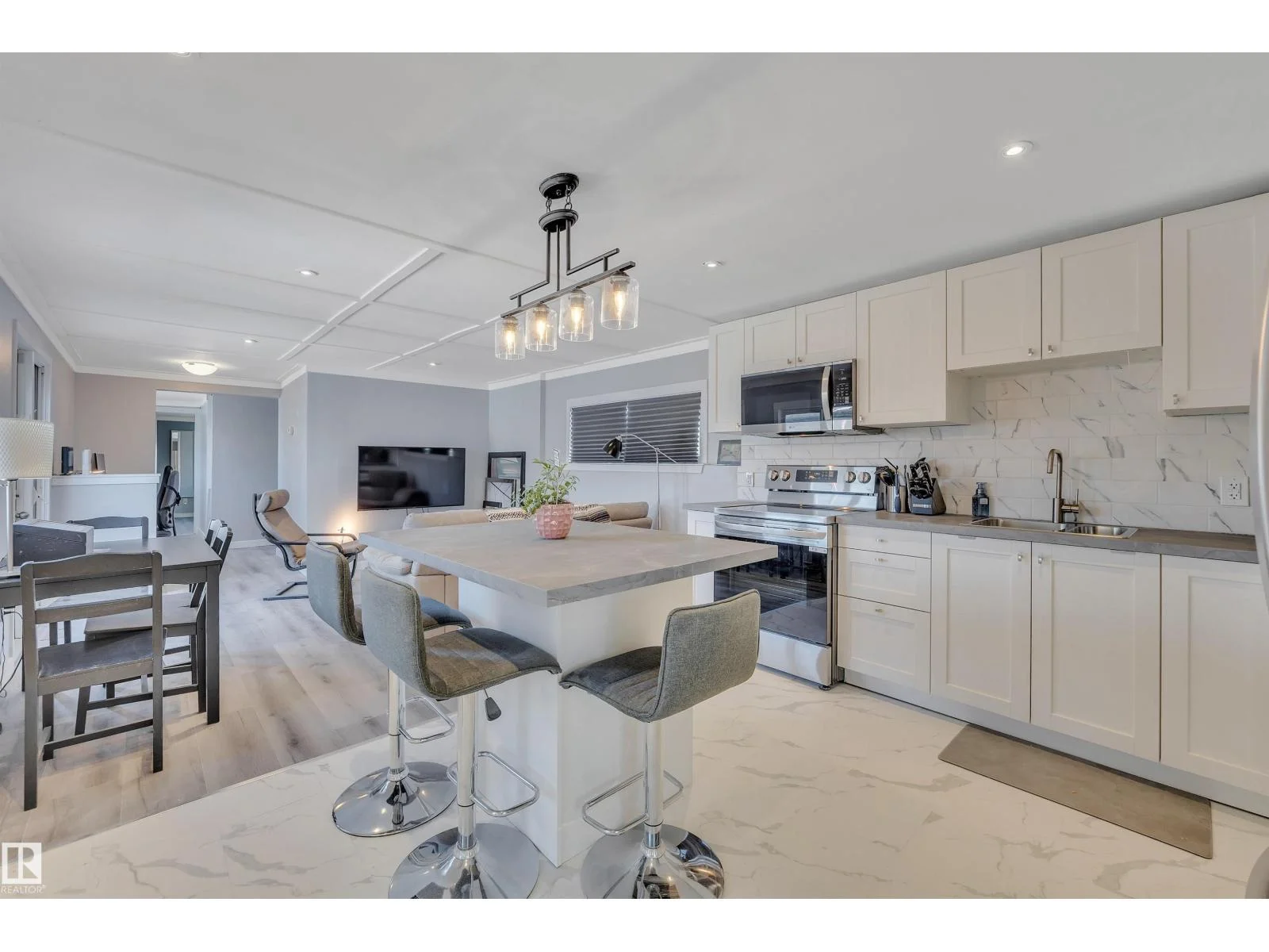 48 Calmar Mobile Home Park, Calmar - 2 bedroom Single Family Residence for sale