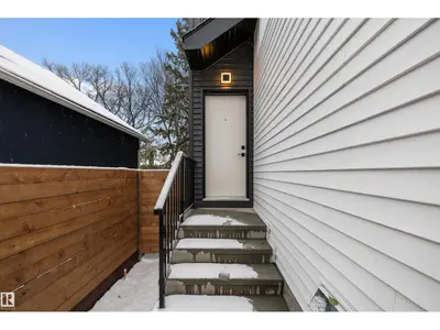 Interior photo 4 of 11338 89 ST NW