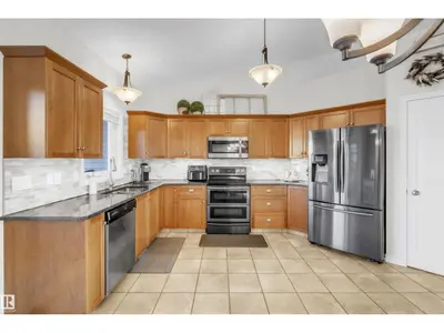 Interior photo 3 of 4916 59 AV