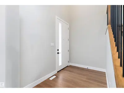 Interior photo 2 of 5020 50 ST