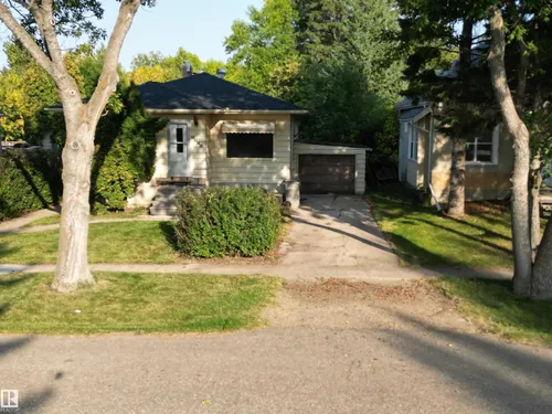 5021 48 ST, Calmar - $260,000