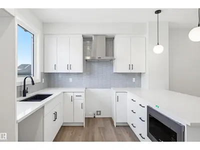 Interior photo 1 of 7102 50A AV