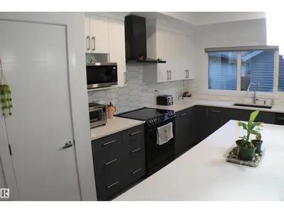 Interior photo 3 of 621 BLACK STONE BV