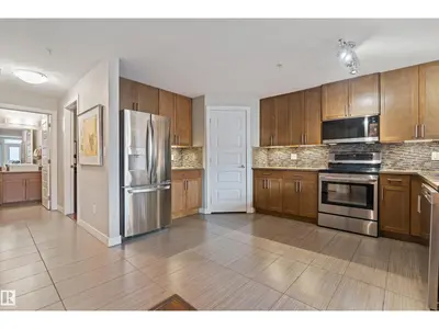 Interior photo 4 of #101 5151 WINDERMERE BV NW