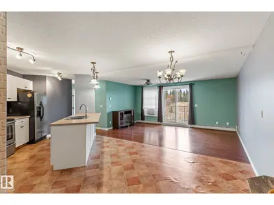 Interior photo 1 of #2202 901 16 ST