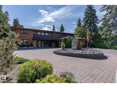 Interior photo 2 of 8 VALLEYVIEW PT NW