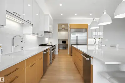 Interior photo 4 of 2620 WHEATON CL NW