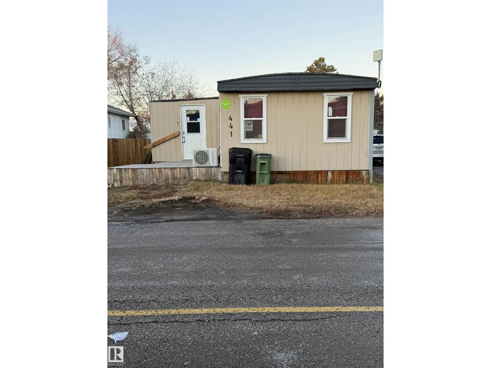 441 WESTVIEW CL NW NW, Edmonton - 2 bedroom Single Family Residence for sale