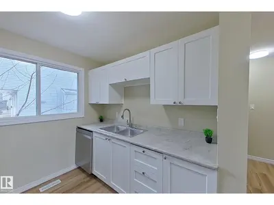 Interior photo 4 of 112 Dickinsfield CO NW NW