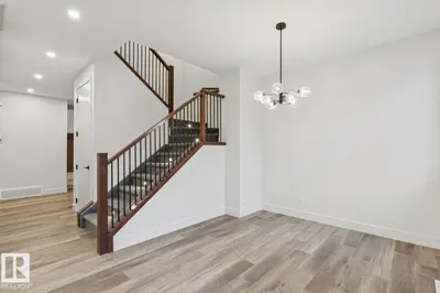 Interior photo 4 of 3603 42 AV