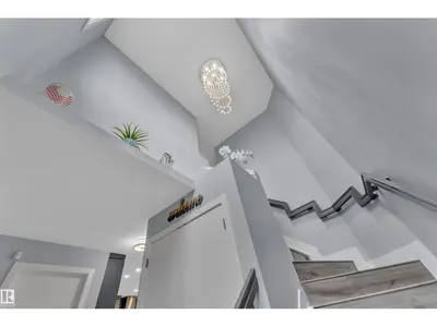 Interior photo 4 of 3212 29 AV NW