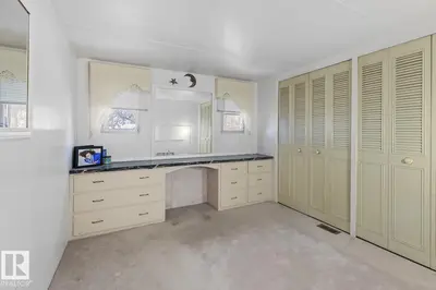 Interior photo 4 of 5321 57 ST