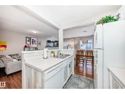 Interior photo 4 of 121 BULYEA RD NW