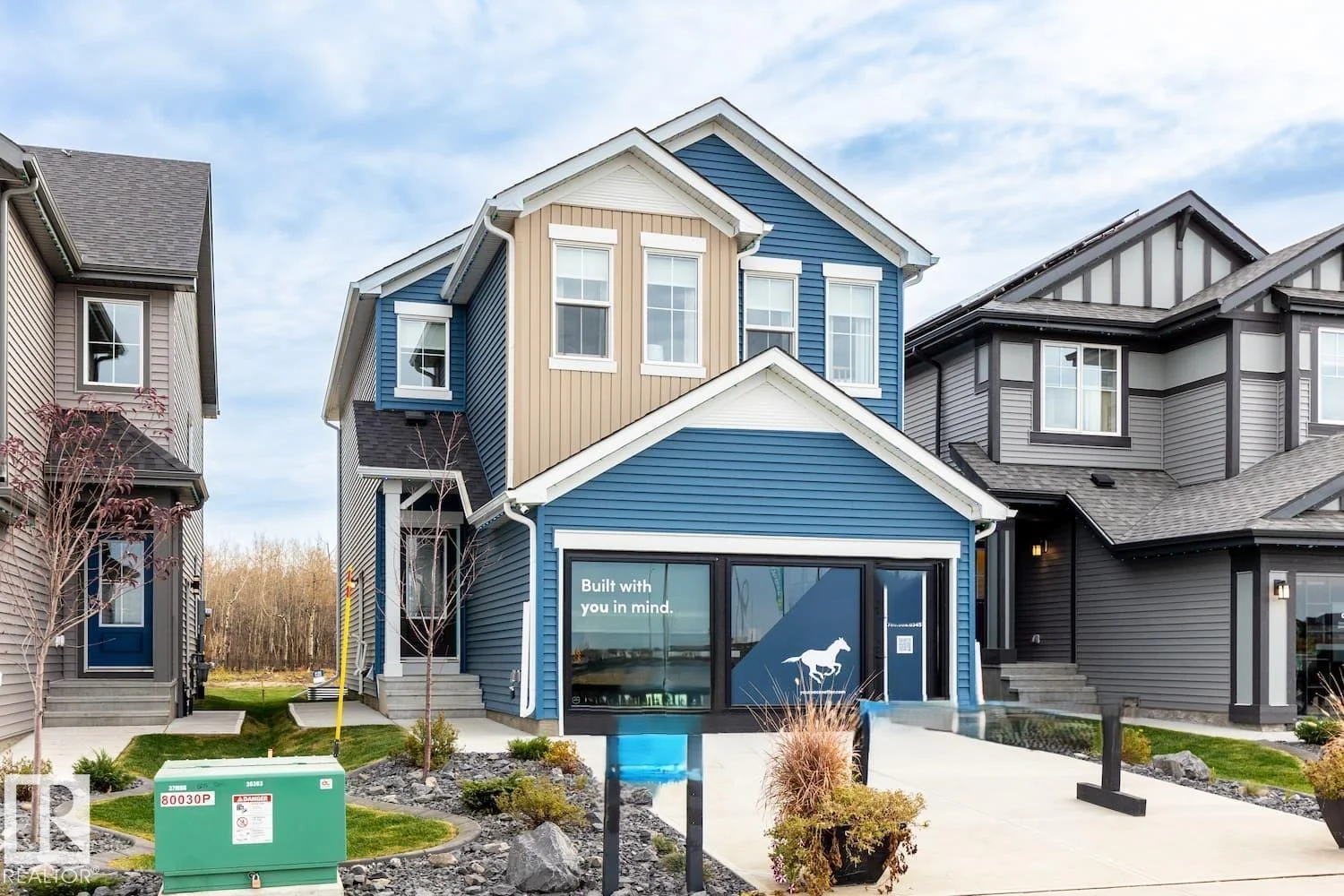 3245 DIXON WY SW, Edmonton - 5 bedroom Detached Single Family for sale