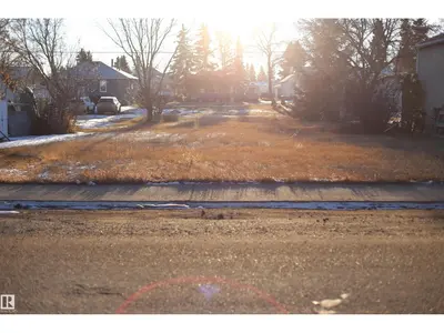 Interior photo 2 of 5211 53 Ave