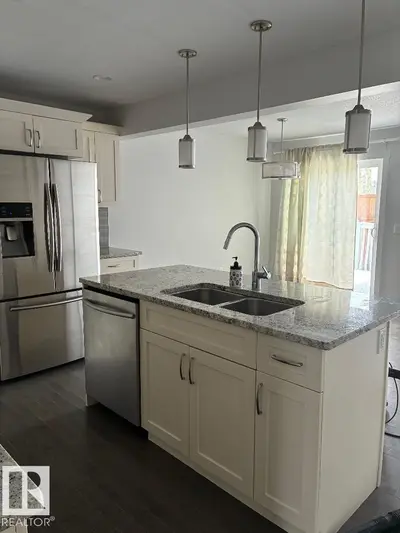 Interior photo 1 of 2433 GLENRIDDING BV SW