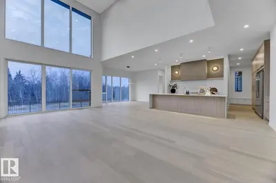 Interior photo 3 of #7 6090 CRAWFORD DR SW