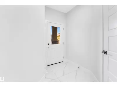 Interior photo 3 of 4313 36 ST