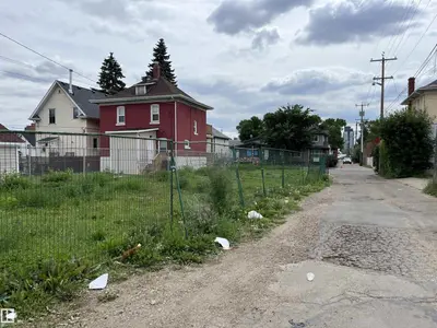 Interior photo 4 of 9352 107A AV NW