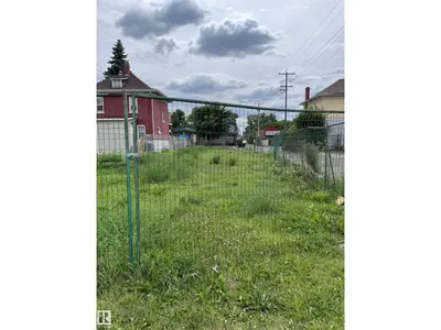 Interior photo 2 of 9352 107A AV NW