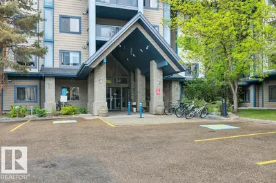 Interior photo 4 of #102 2903 RABBIT HILL RD NW