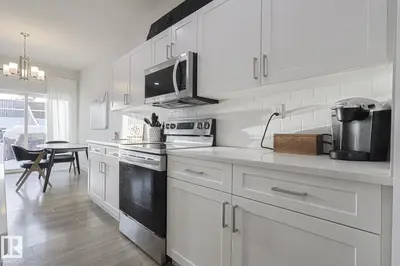 Interior photo 4 of 38 HEMINGWAY CR